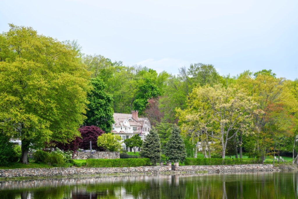 Farmington Hills real estate attorney: Expert Tips